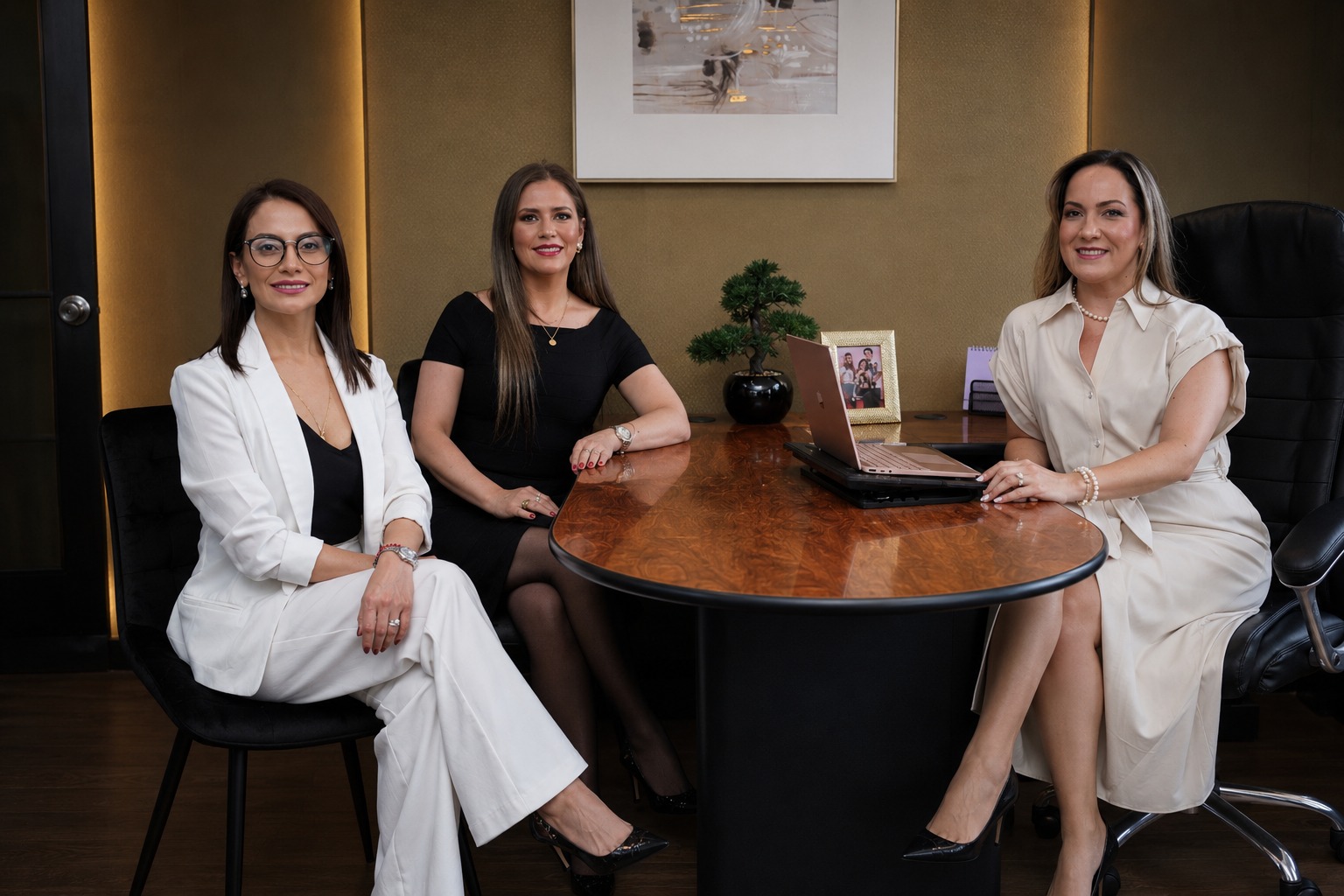 Equipo BLC Business Law & Consulting Partners — Abogadas especializadas en Contraloría, Quito Ecuador